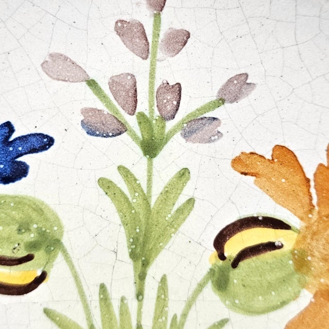 Ceramic 19th-Century French Provincial Faience Hand-Painted Scalloped Plate For Sale - Image 7 of 10