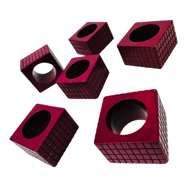 Vintage Magenta Square Embossed Plastic Napkin Rings - a Set of 6 For Sale