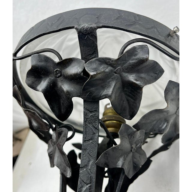 Art Nouveau Table Lamp in Wrought Iron with Glass Shade in the style of Val Saint Lambert, 1930s For Sale - Image 6 of 15