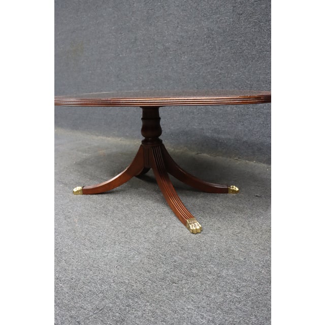 Late 20th Century Henkel Harris Oval Mahogany Coffee Table With Banded Inlaid Top For Sale - Image 5 of 17