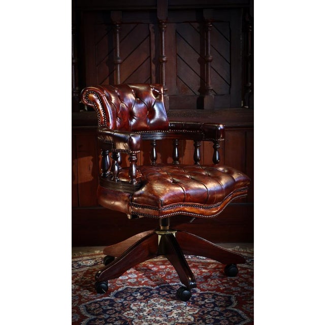 Captain's Swivel Armchair in Leather by George Smith, 2010s For Sale - Image 11 of 18