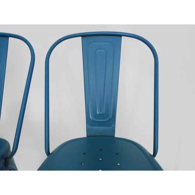 1970s Vintage Tolix Chairs in Blue Metal by Xavier Pauchard, 1970s, Set of 2 For Sale - Image 5 of 10
