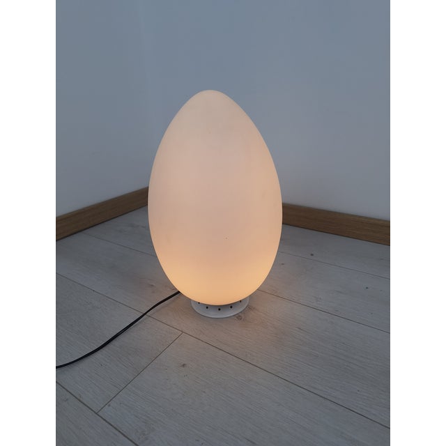 Mid-Century Modern Uovo Medio 2646/1 Table Lamp in Opaline Glass by Ben Swildens for Fontana Arte For Sale - Image 3 of 7