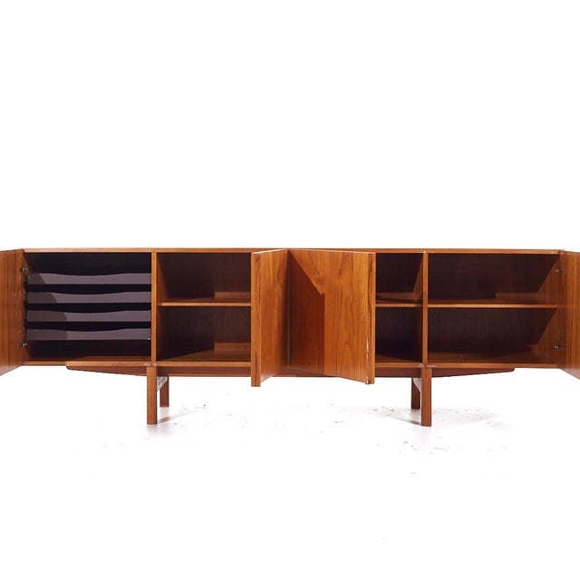 Kofod Larsen for Faarup Møbelfabrik Mid Century Danish Teak Credenza For Sale In Chicago - Image 6 of 10