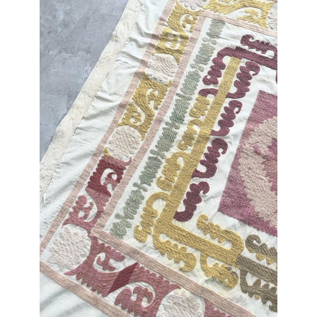 Boho Tashkent Suzani Tablecloth 4'4'' X 4'6'' For Sale In New York - Image 6 of 8