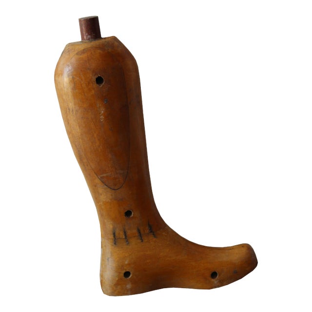 Early-Mid 20th Century Cobbler's Boot Last/Form #9 For Sale