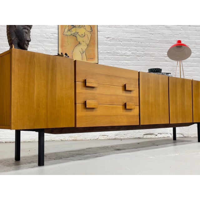 1960s Mid Century Modern Teak Credenza / Sideboard, For Sale - Image 9 of 13