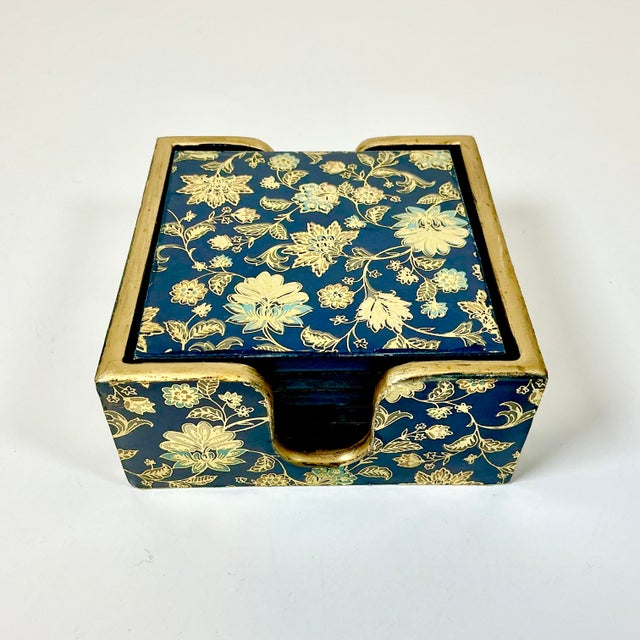 Chinoiserie 1980s Vintage Chinoiserie Boho Chic Hollywood Regency Coasters With Caddy - 7 Piece Set. For Sale - Image 3 of 10