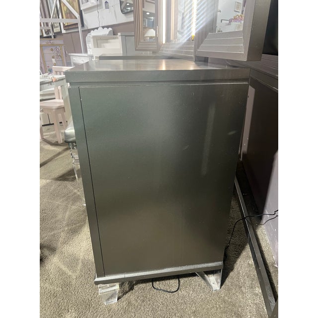 Striking and glamorous, the Home Elegance “Tamsin” Vanity with Stool is a statement piece designed to elevate any dressing...