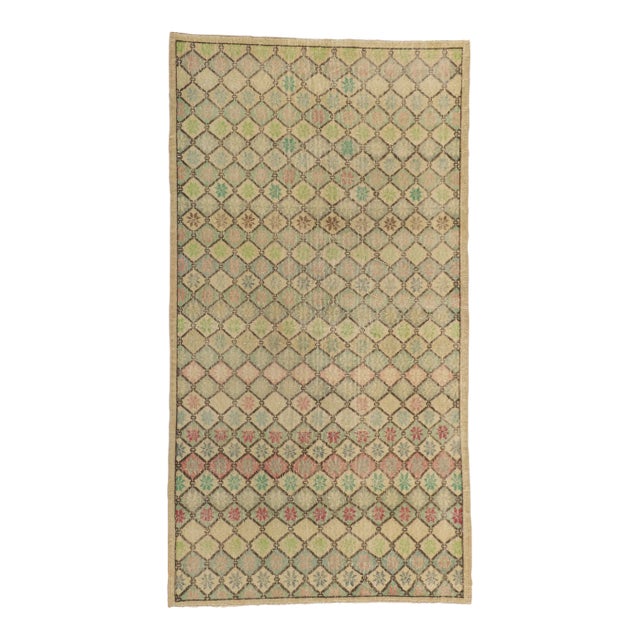 Vintage Turkish Sivas Rug - 04'00 x 07'07 For Sale