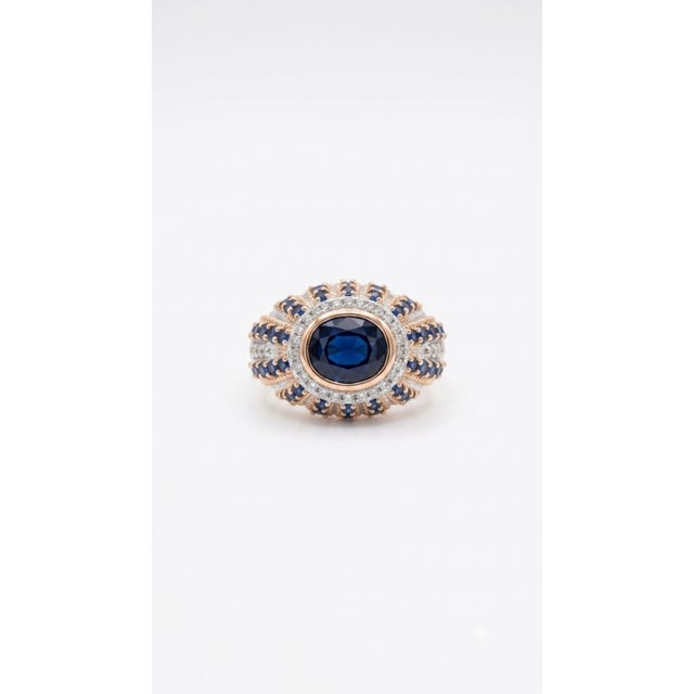 2020s Natural 18k Gold 0.81cts Diamond & 4.67cts Sapphire Ring, New Design For Sale - Image 5 of 8
