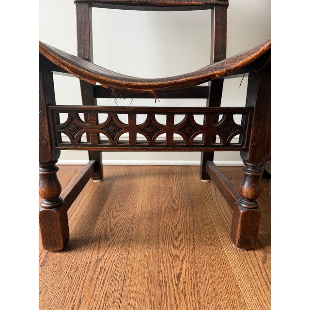 Early 20th Century Early 20th Century Spanish Baroque Revival Oak and Leather Side Chairs, a Pair For Sale - Image 5 of 14