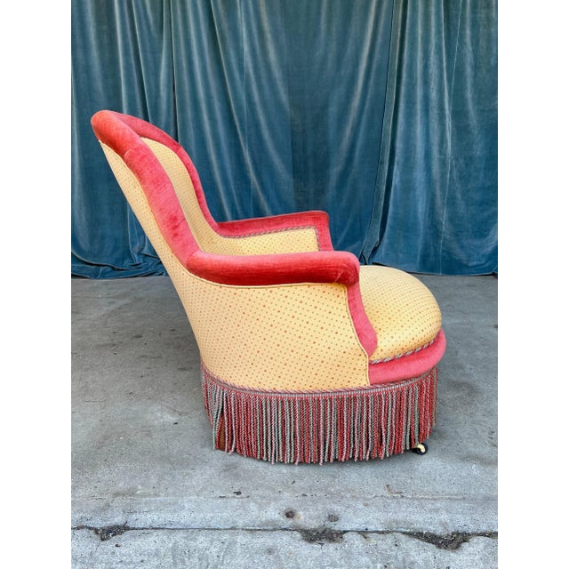 Pair of Large Napoleon III Armchairs in Gold and Red For Sale In New York - Image 6 of 12