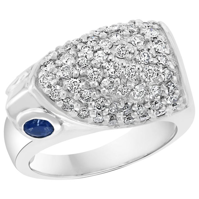 Metal 1.25 Carat Diamond Animal Cocktail Ring With Sapphire Eyes in 14 Karat Gold For Sale - Image 7 of 8