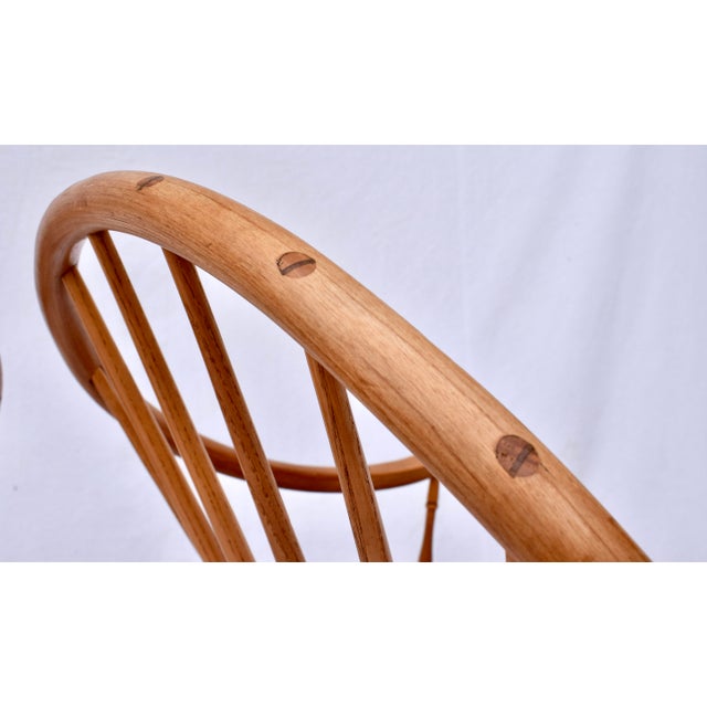 Bespoke Set of Six Windsor Continuous Arm Chairs, Solid Cherry, 1990s For Sale - Image 9 of 13