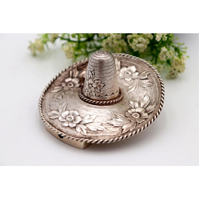 Silver Sombrero Toothpick Holder with Reliefs and Applications For Sale - Image 5 of 6