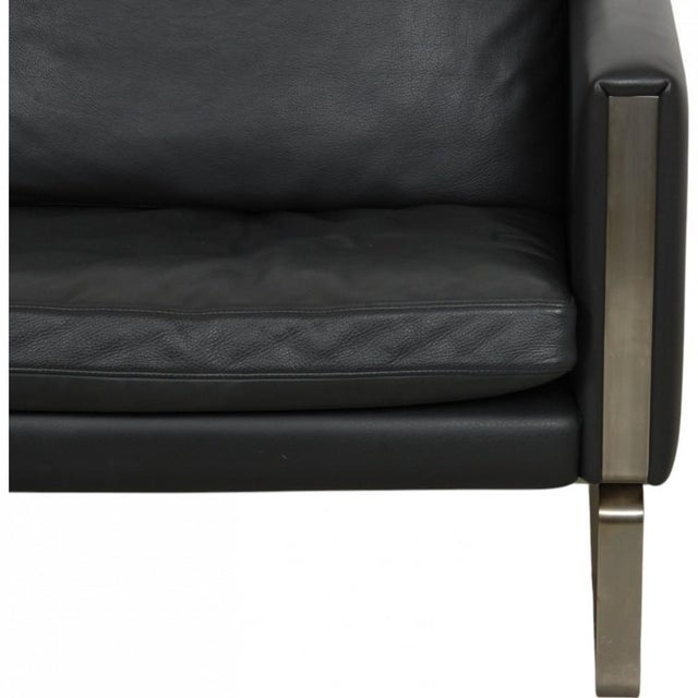 CH-103 Two-Seater Sofa in Grey Leather by Hans Wegner For Sale - Image 11 of 18