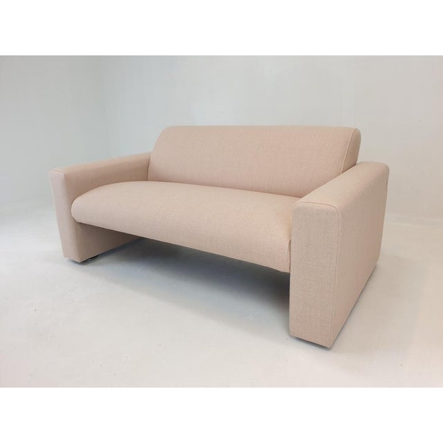 Mid-Century Modern Model 691 2-Seater Sofa in Soft Pink Wool from Artifort, 1980s For Sale - Image 3 of 14