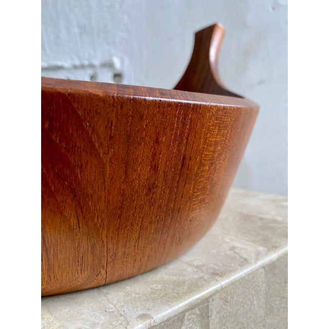 Dansk Designs Circa 1950s Dansk Denmark Ihq Staved Teak Viking Serving Bowl by Jens Quistgaard For Sale - Image 4 of 8