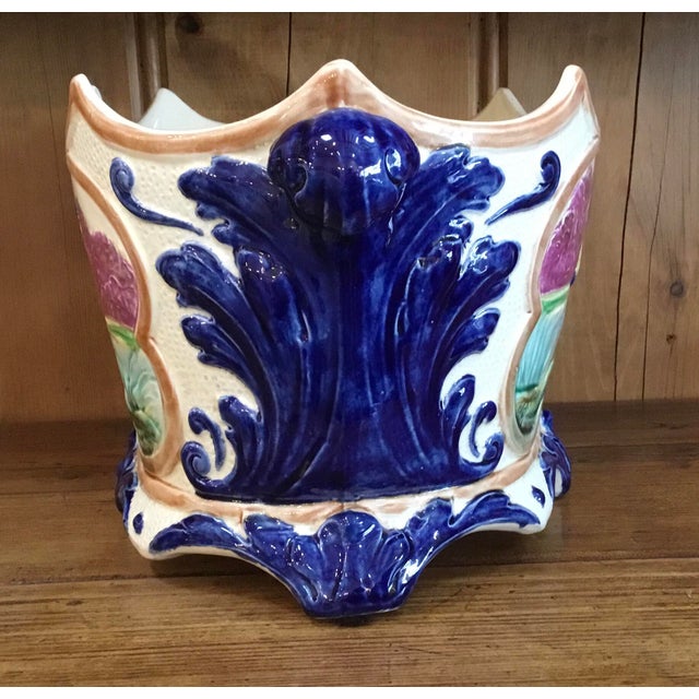 French Majolica Kingfisher Pattern Jardiniere 19th Century For Sale In San Diego - Image 6 of 7