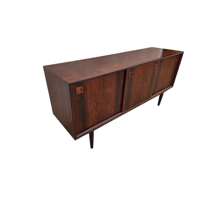 Mid-Century Modern 1970s Danish Modern Rosewood Sideboard Console Credenza Buffet Console Mid Century For Sale - Image 3 of 15