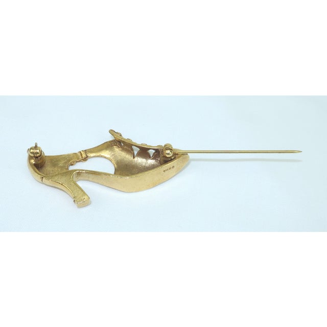 Metal Metropolitan Museum of Art Gilded Brass Art Deco Flapper Shoe Brooch For Sale - Image 7 of 10