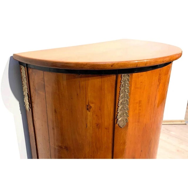 Biedermeier Demilune Half Cabinet in Cherrywood and Brass, France, 1810s For Sale - Image 9 of 18