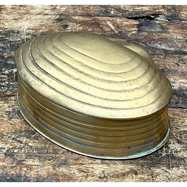 Shell Vintage Clamshell Brass Trinket Box For Sale - Image 7 of 12