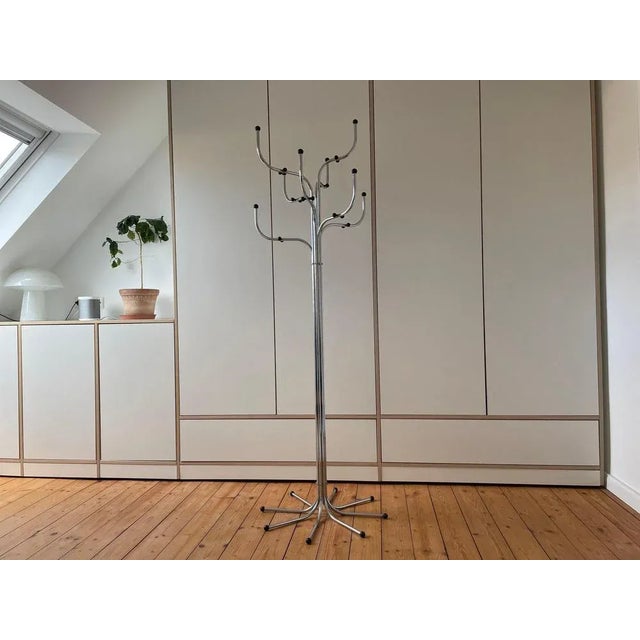 Genuine 60s! Made in Denmark! The wardrobe is made of metal and has a first-class finish. It offers space for many jackets...