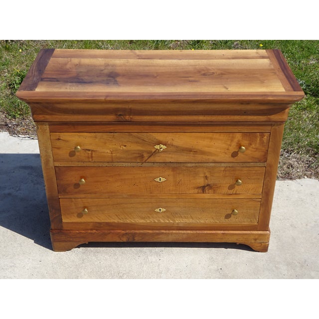 Louis-Philippe Walnut Chest of Drawers, 1850s For Sale - Image 9 of 18