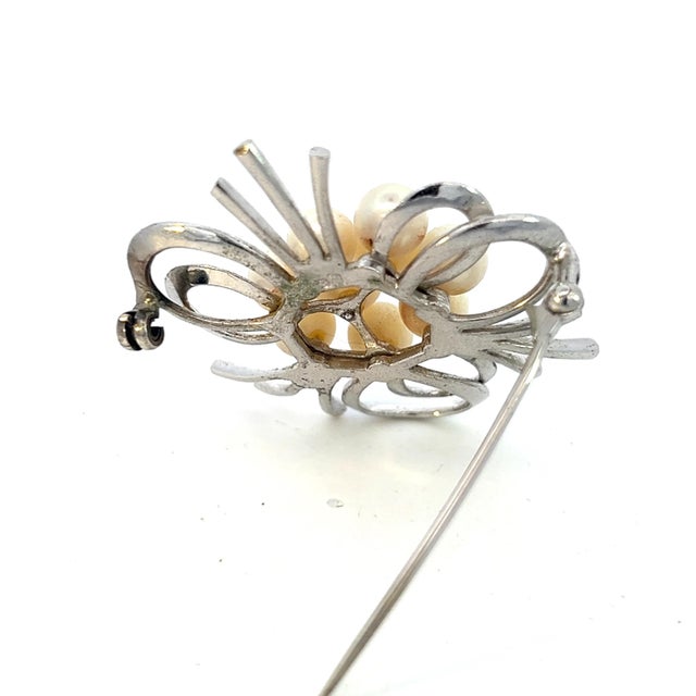 1990s 1990s Mikimoto Estate Akoya Pearl Brooch Silver 6 mm 9.5 Grams For Sale - Image 5 of 6
