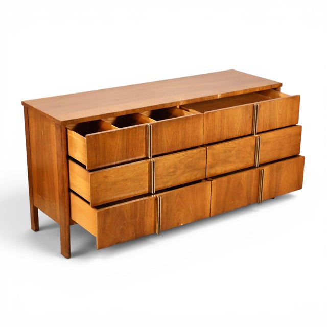 John Widdicomb Vintage Mid Century Modern Lowboy Dresser C. 1960s For Sale - Image 9 of 10