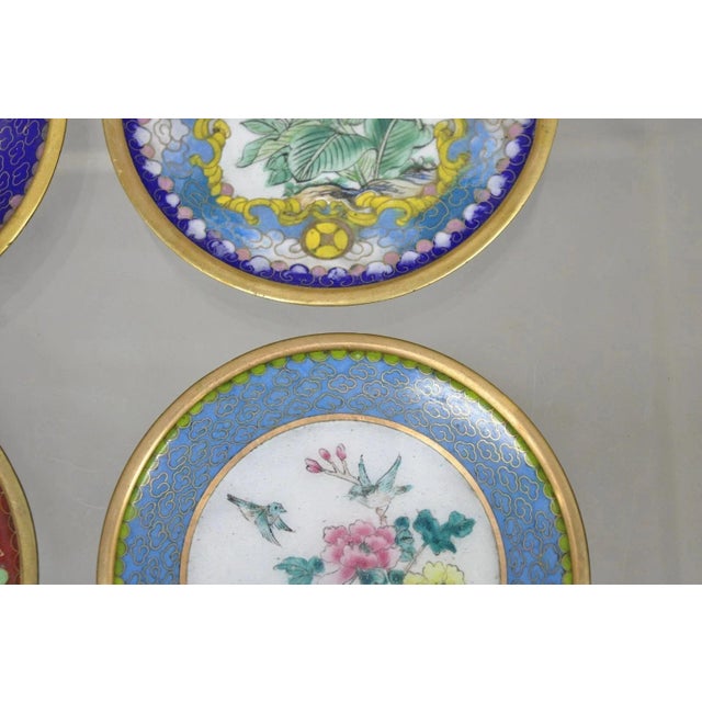 Blue Vintage Chinoiserie Brass Enamel Cloisonne Small Trinket Dish - Set of 4 For Sale - Image 8 of 10