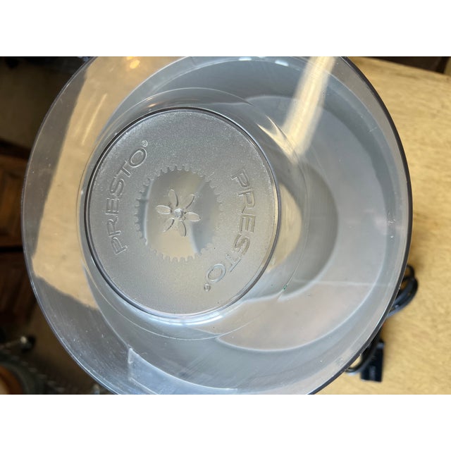 Vintage Retro Popcorn Machine For Sale - Image 4 of 5