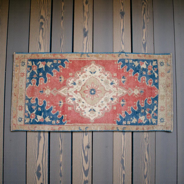 Farmhouse 1970s Hand Made Small Turkish Rug. DoorMat Entry Decor Kitchen Mat Baht Rug - 21'' X 43'' For Sale - Image 3 of 13