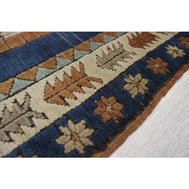 Vintage Turkish Hand Knotted Rug, 1950s For Sale - Image 11 of 17