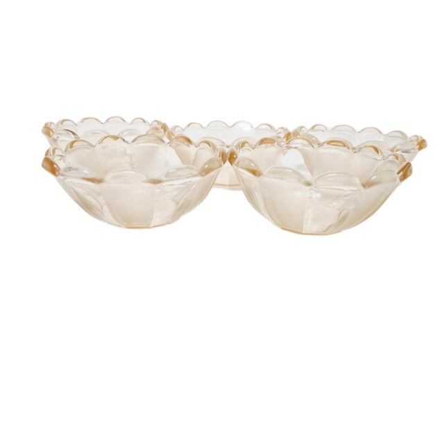 Width of the central plate : 25.5 cm Width of smaller plates : 14 cm This piece has an attribution mark, I am sure that it...