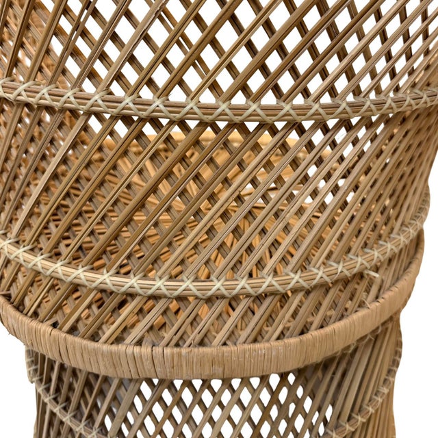 1970s Bohemian Rattan Peacock Style Barrel Chair With Pedestal Base For Sale In Miami - Image 6 of 8