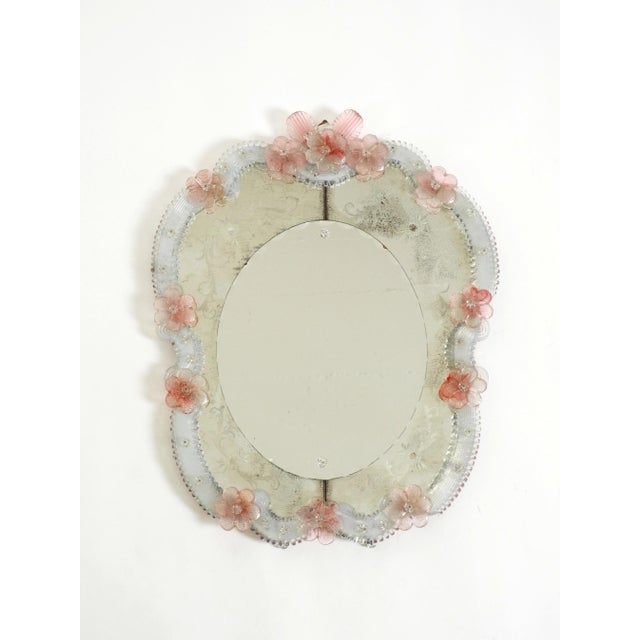 1960s Mid-Century Modern Italian Wall Mirror with Murano Glass Frame and Blossoms, 1960s For Sale - Image 5 of 18