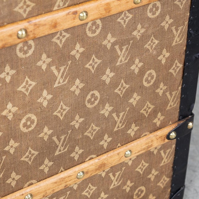 Black Antique Trunk in Woven Canvas from Louis Vuitton, 1900 For Sale - Image 8 of 18