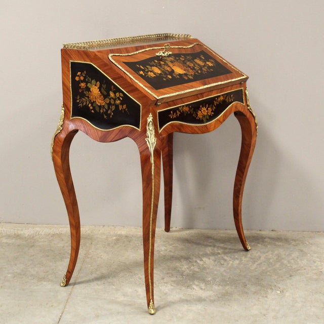 19th Century Napoleon III Writing Desk For Sale - Image 4 of 16