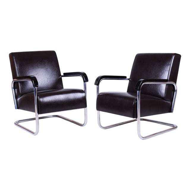 Bauhaus Leather Armchairs from Hynek Gottwald, Czech, 1930s, Set of 2 For Sale