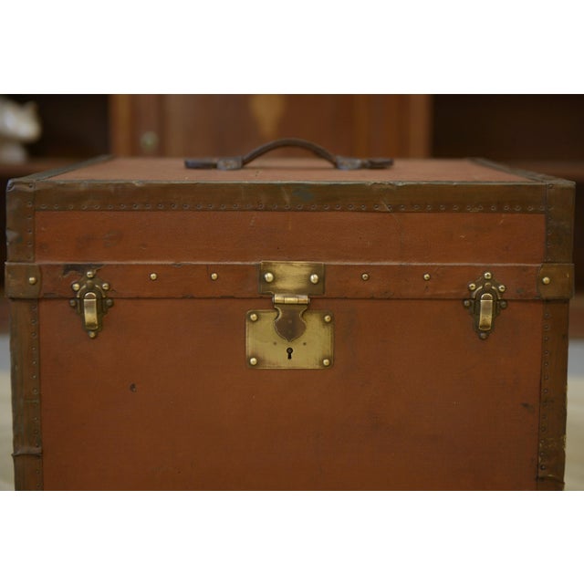 Mid-Century Modern Vintage Travel Trunk, 1950s For Sale - Image 3 of 8
