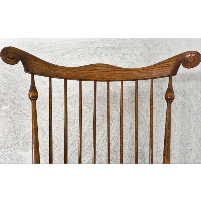 Pair Ashler Bench Made Windsor Fan Back Side Chairs For Sale In Philadelphia - Image 6 of 11