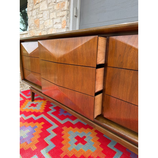 1960s Diamond Front Lowboy Dresser Attributed to United Furniture Co. For Sale In Austin - Image 6 of 8