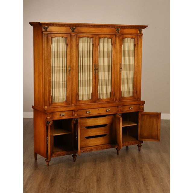 Mid 20th Century Daniel Jones Inc. Custom Regency Style Bookcase or China Cabinet For Sale - Image 5 of 18