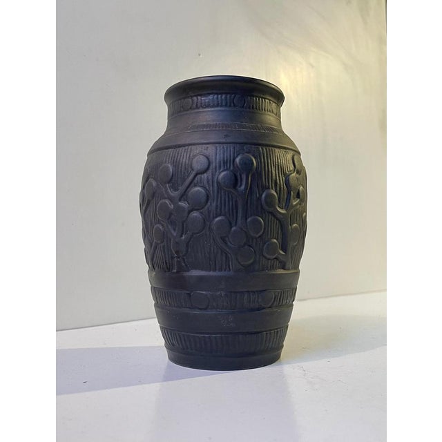 Black Art Nouveau Black Terracotta Vase in the style of Thorvald Bindesbøll for L. Hjorth, 1890s For Sale - Image 8 of 8