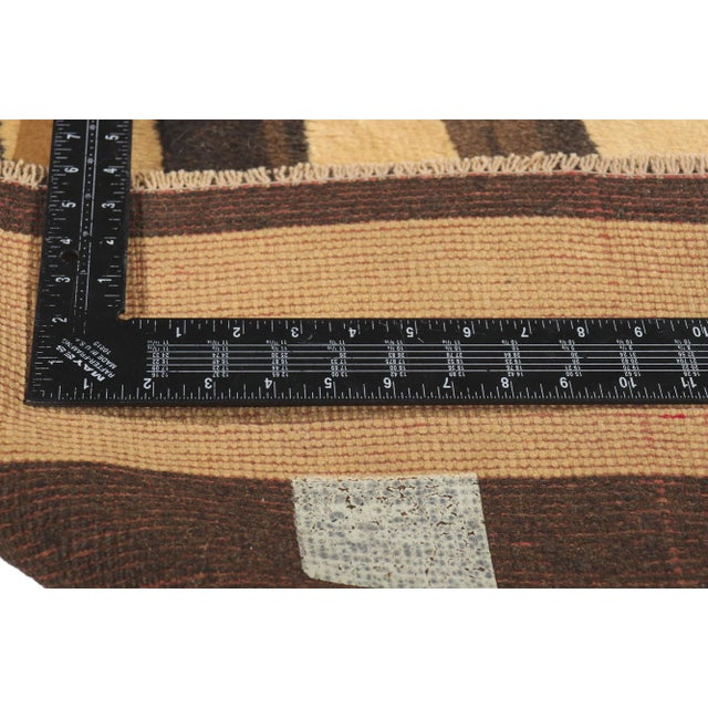 Textile Vintage Midcentury Modern Turkish Rug - 05'03 X 07'11 For Sale - Image 7 of 10