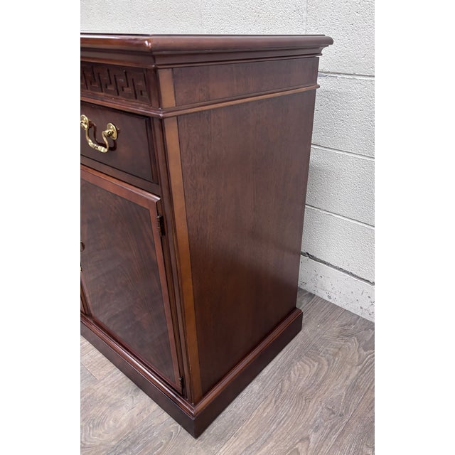 Vintage Drexel Mahogany Expandable Server Cabinet Buffet Dry Bar Liquor Cabinet For Sale In Kansas City - Image 6 of 15