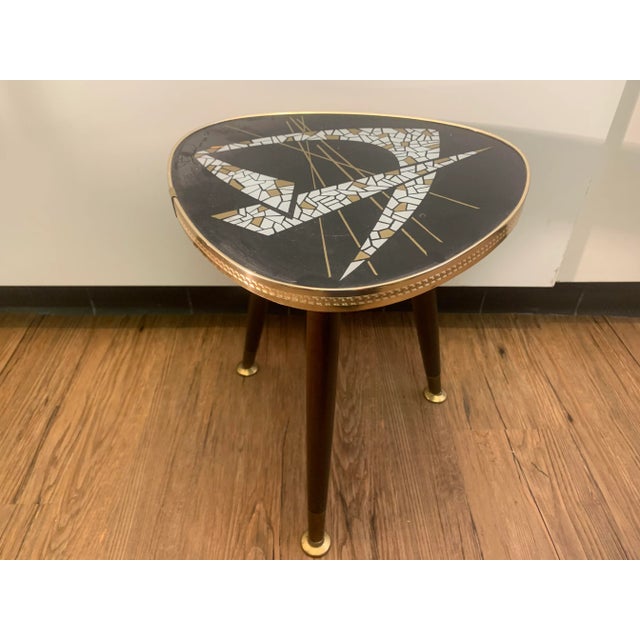 Kidney-Shaped Flower Table or Plant Stand, 1950s, in Very Good conditions. Designed 1950 to 1959